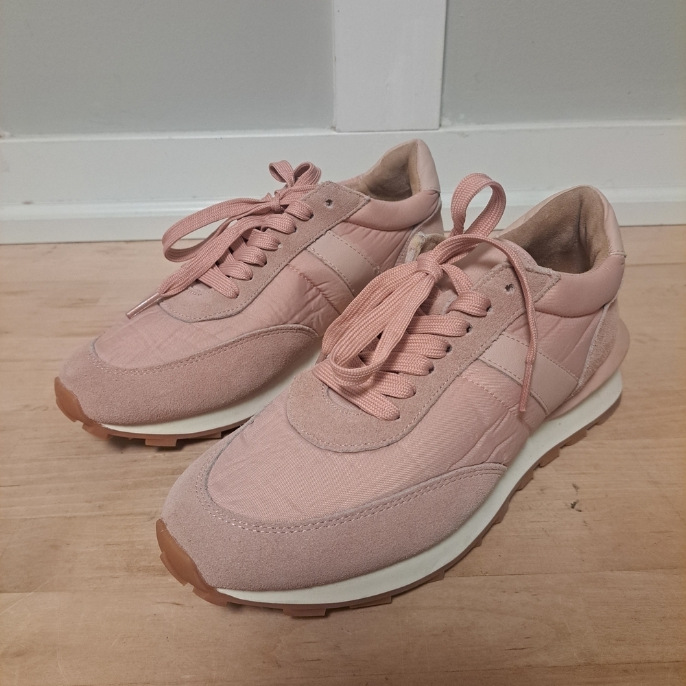 J/Slides NYC Retro Runner Sneakers